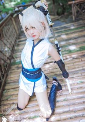 欧美街拍2018夏天_高清超清在线观看