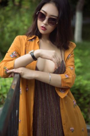 丝袜美腿_1080P全集免费观看