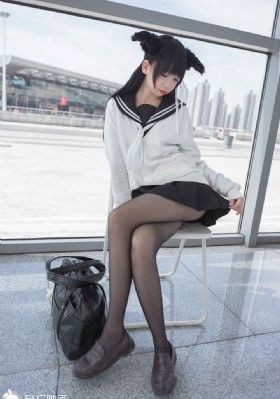 国产真实学生打扑克_免费完整版高清